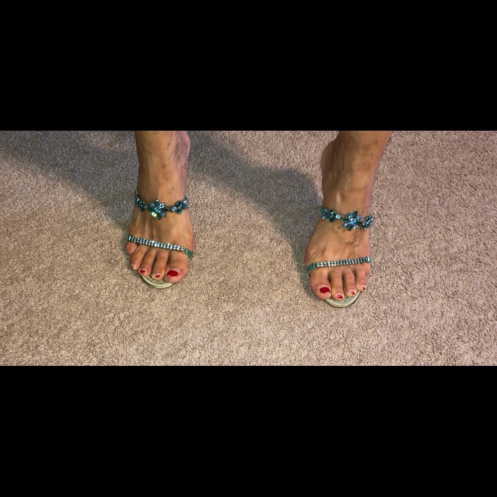 BCBG dress shoes